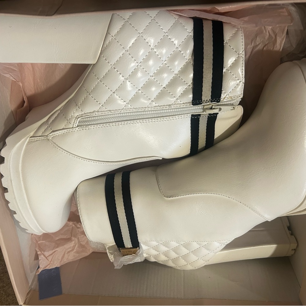 Shoe Dazzle White Quilted Heeled Boots